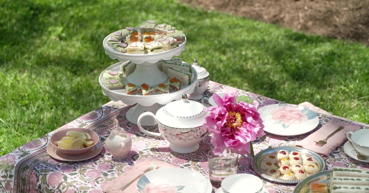 Martha Stewart on how to throw a garden tea party [Video]