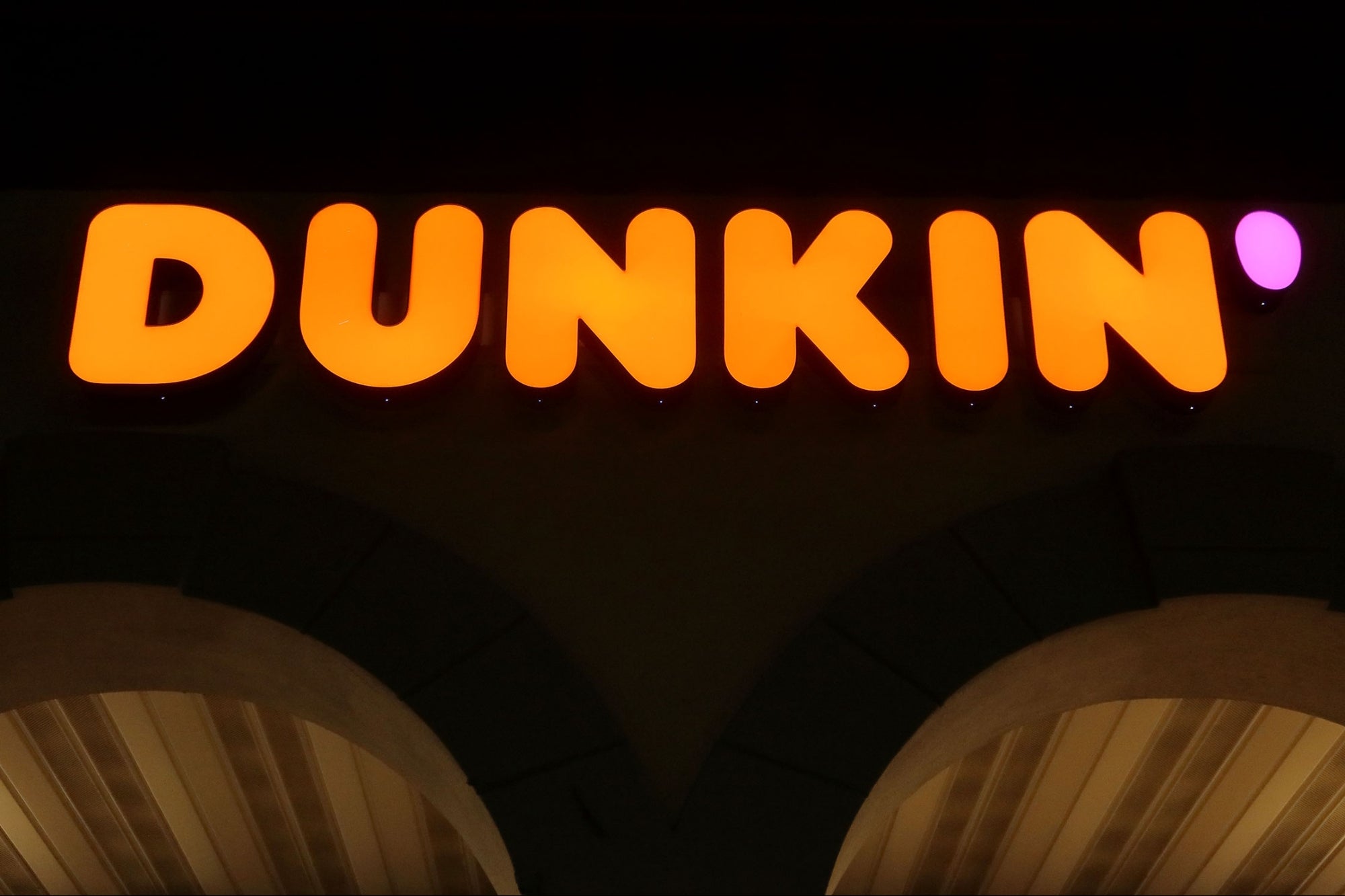 Dunkin’s Pumpkin Spice Latte Is Officially Back [Video]